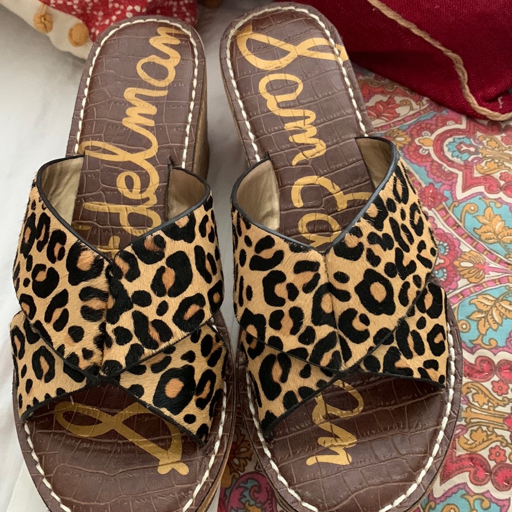 Beautiful sandals worn 2 times cleaning out my closet